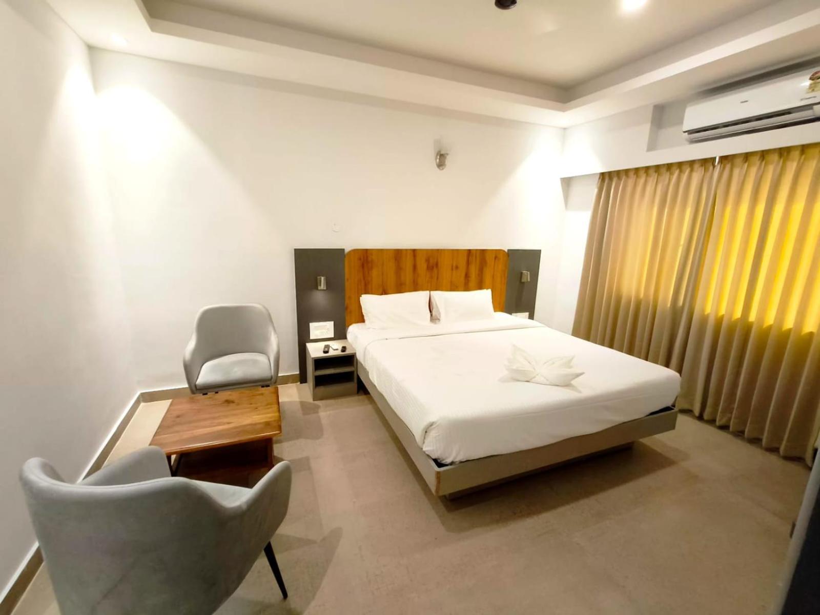 Hotel Gsr Tumkur Экстерьер фото